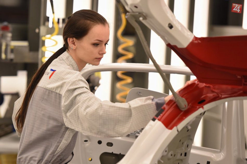 FOTO: Trnavská automobilka Groupe PSA Slovakia