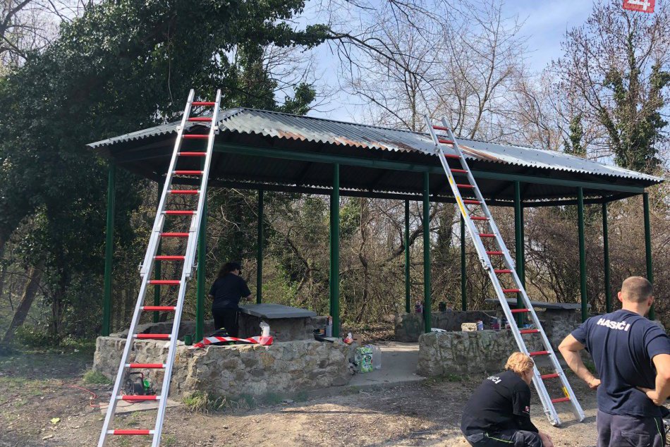 Srdce - rekonštrukcia altánku