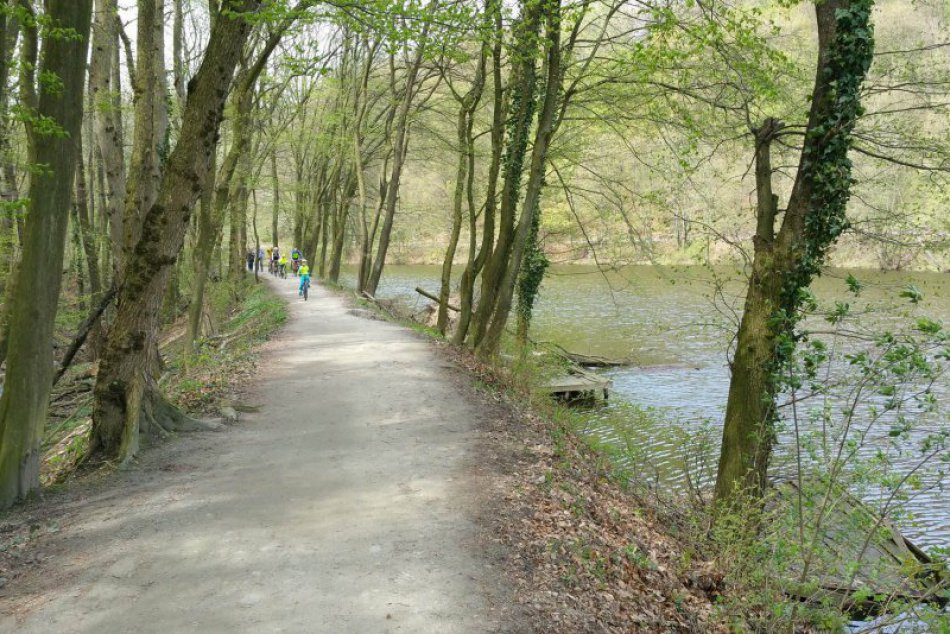 Kamzík a Železná studienka