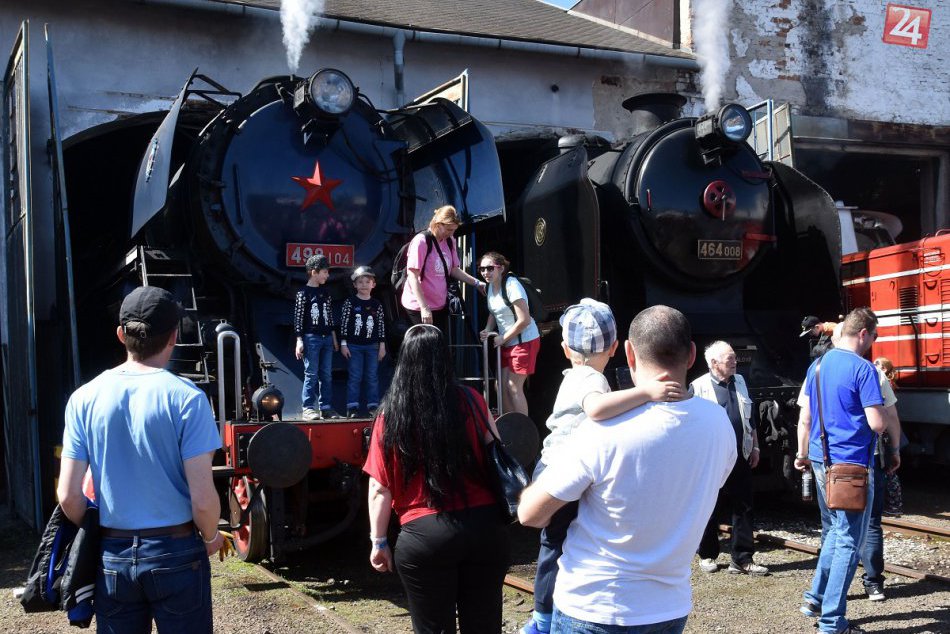 Rušňoparáda v Košiciach pritiahla davy: Jedinečná atmosféra zachytená na FOTKÁCH