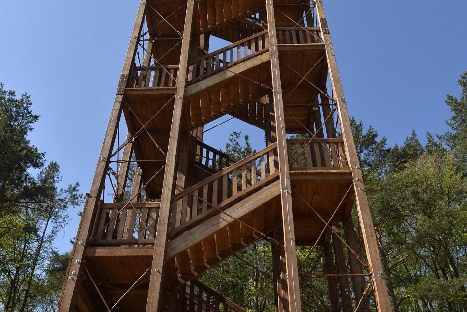 V obrazoch: Vyhliadkové veže v okolí Trenčína