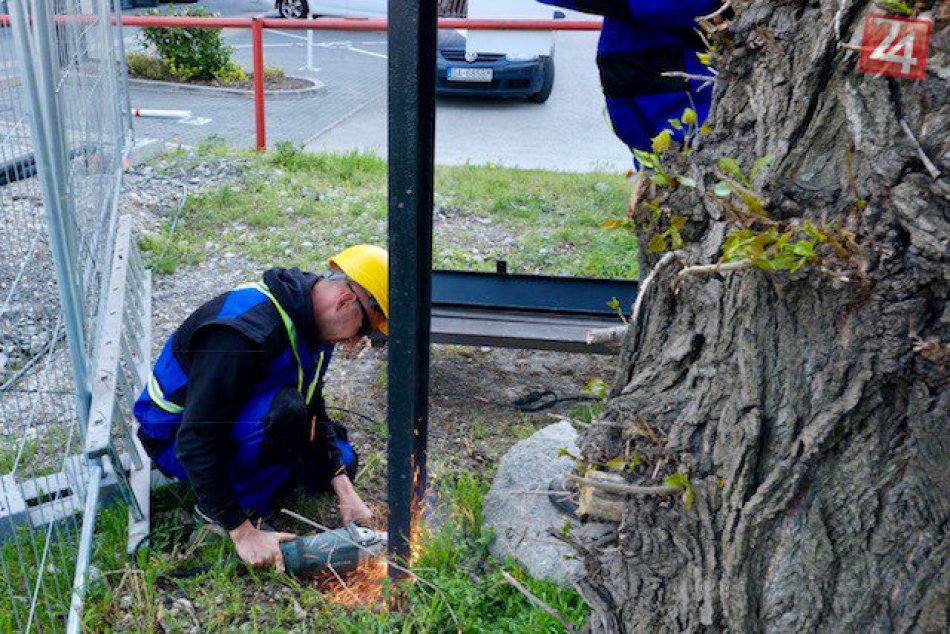 Odstraňovanie nelegálnych bilbordov
