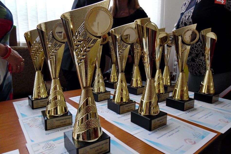 Obrazom: Olympijský klub Gemer vyhlásil najúspešnejších športovcov za rok 2017