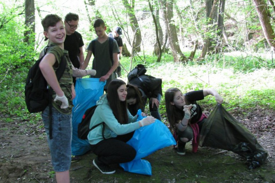 V OBRAZOCH: Deň Zeme na Hviezdoslavke
