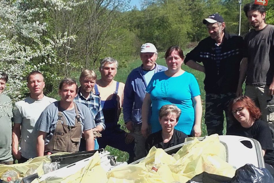 V OBRAZOCH: Veľké čistenie v obci Sirk