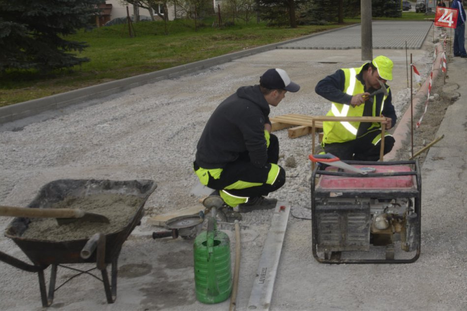 V Považskej Teplej rastie nové parkovisko: Ako prebiehajú práce?