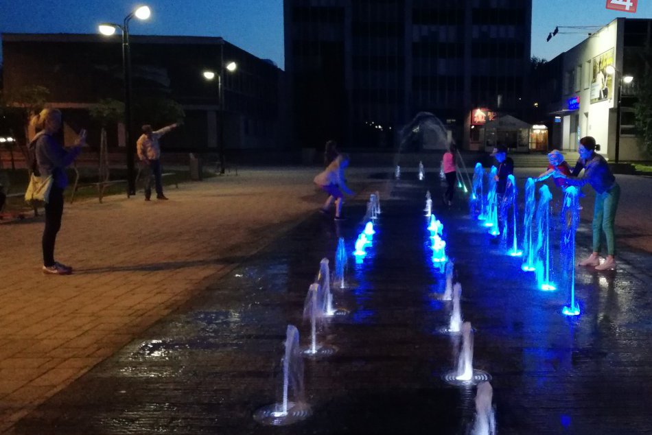 Zachytené objektívom: Fontány v našom meste sú už opäť v akcii