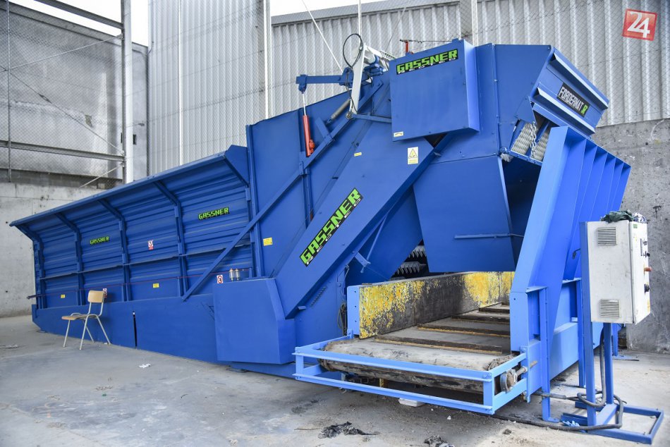 Nová triediaca linka odpadu v priestoroch spaľovne odpadu spoločnosti OLO