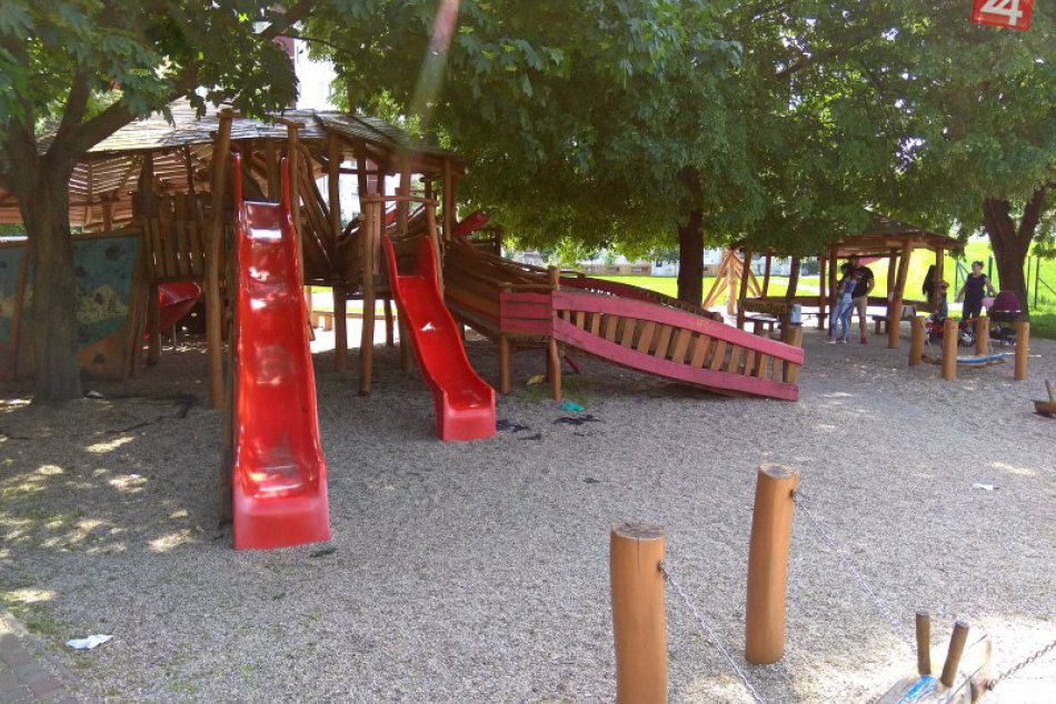Detské ihrisko na T. Vansovej v Nových Zámkoch