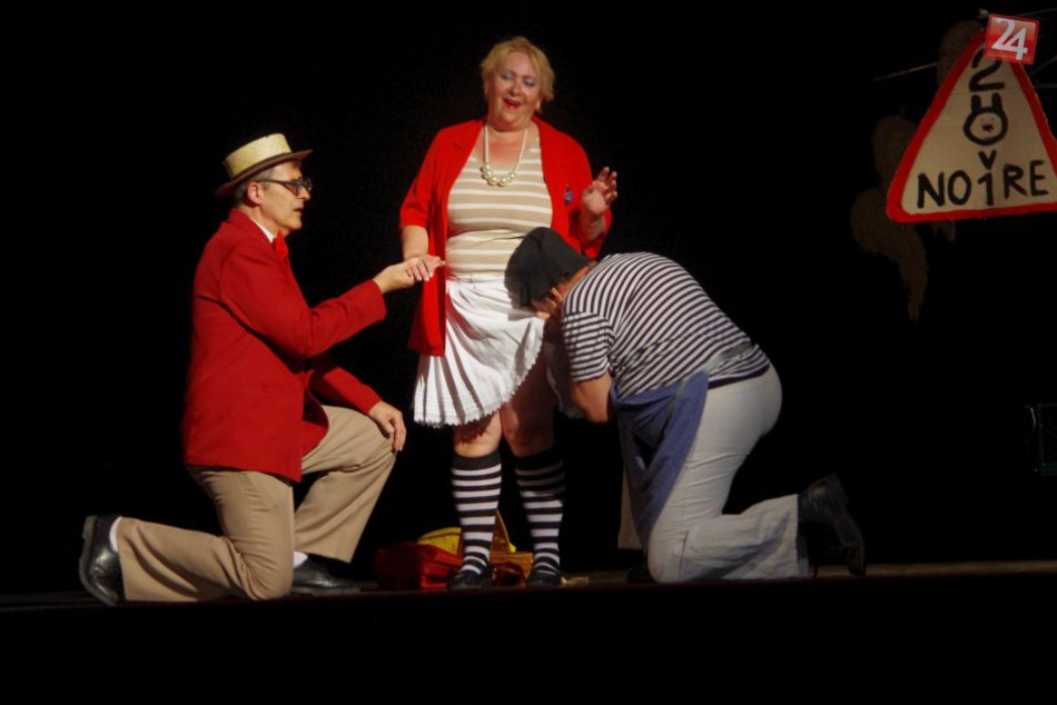 V OBRAZOCH: Zochova divadelná Revúca