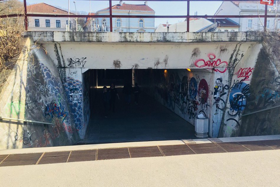 Podchod na Hasičskej a program Fest Art Trenčín 2018.