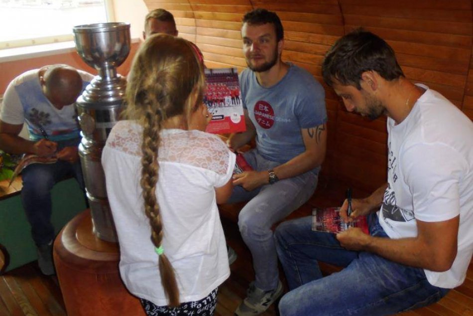 V OBRAZOCH: Bystrickí barani prišli potešiť malých pacientov