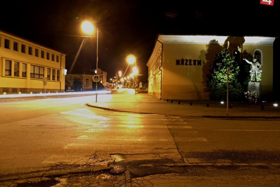 Obrazom: Pozrite si nočné ZÁBERY z Rožňavy