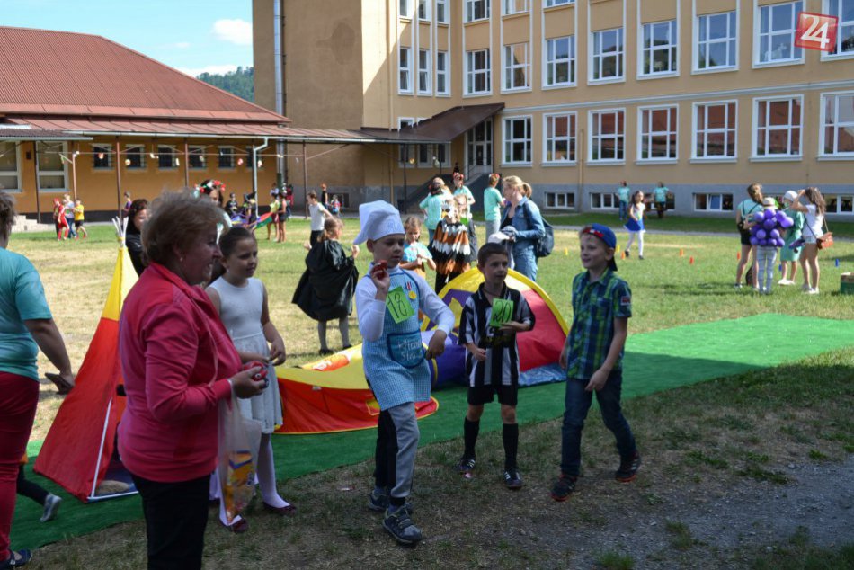 V OBRAZOCH: Usmiaty Jarneval u Zocháčov