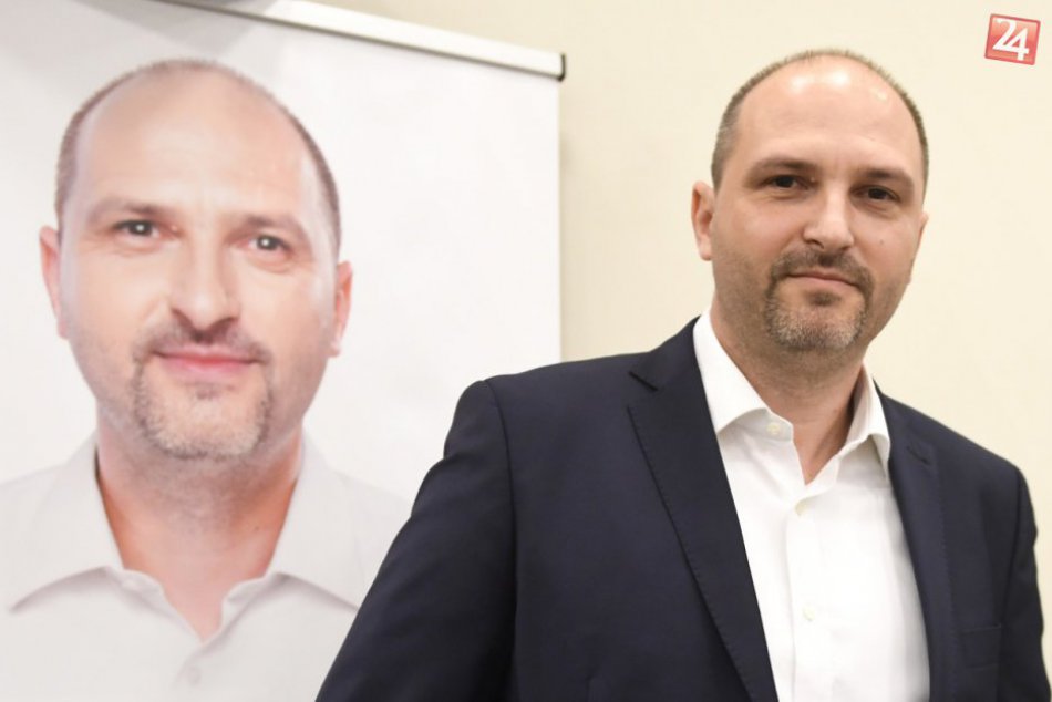 FOTO: O post košického primátora sa bude uchádzať aj Jaroslav Polaček