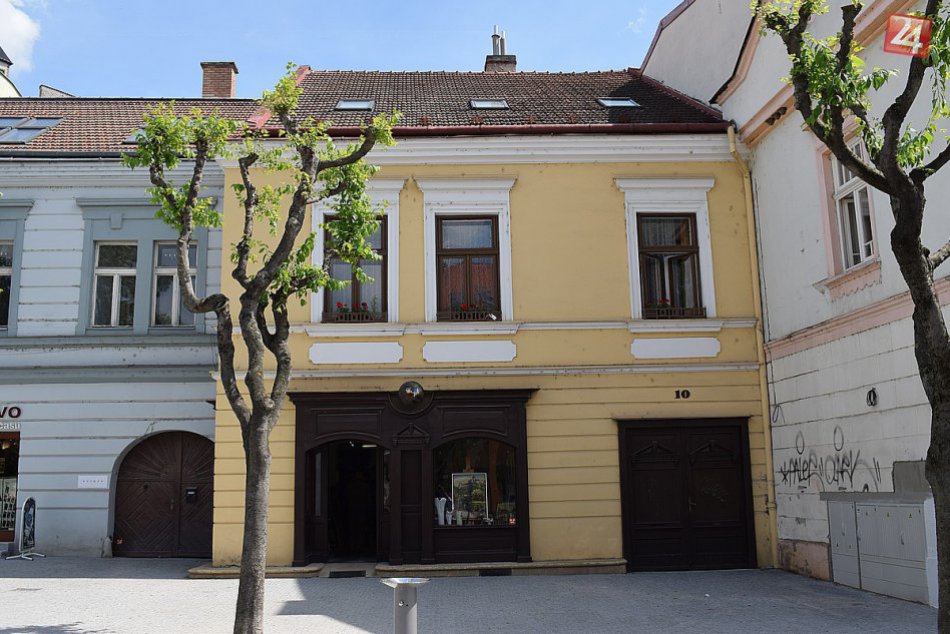 V obrazoch: Trenčianske obchody s príchuťou nostalgie