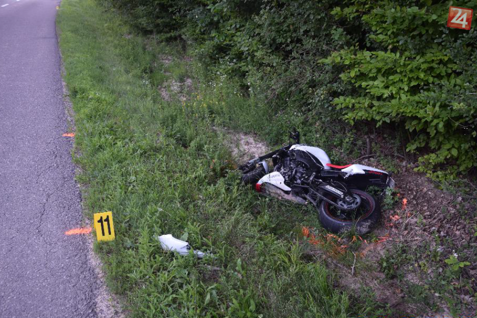 OBRAZOM z miesta nešťastia: Došlo k zrážke dvoch motoriek!