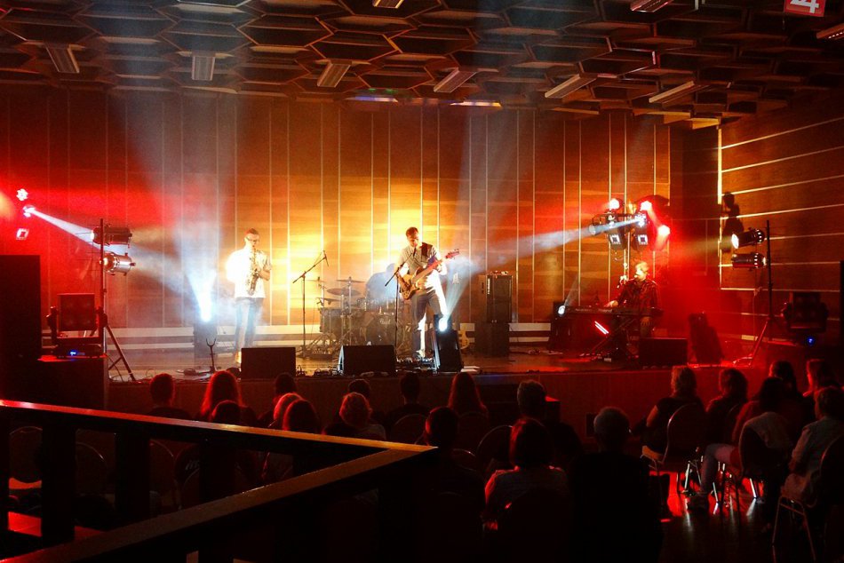 Obrazom: Koncert a krst debutového albumu Romana Jakobeja