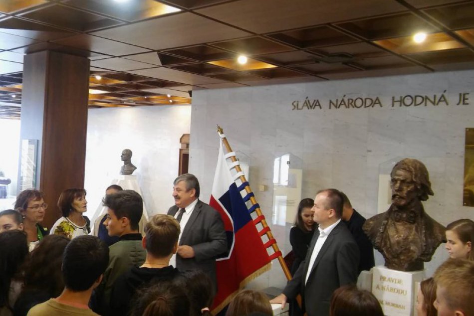 V OBRAZOCH: Revúcki školáci sa vybrali do Bratislavy. Toto všetko zažili