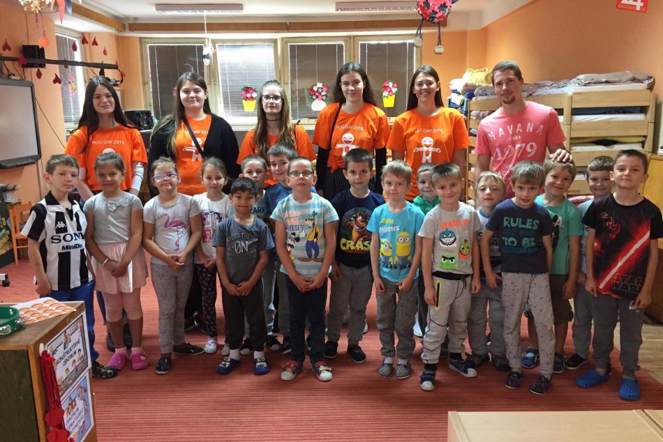 Obrazom: Takto to vyzeralo v rožňavských uliciach počas Dňa objatí