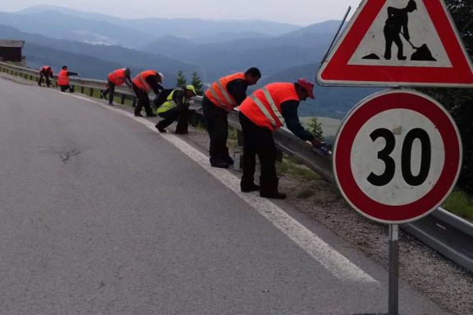 Obrazom: V Dobšinej už naplno prebiehajú úpravy trate