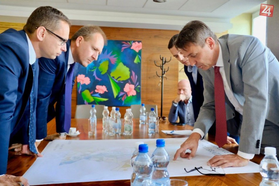 Ivo Nesrovnal a vedenie Slovnaftu