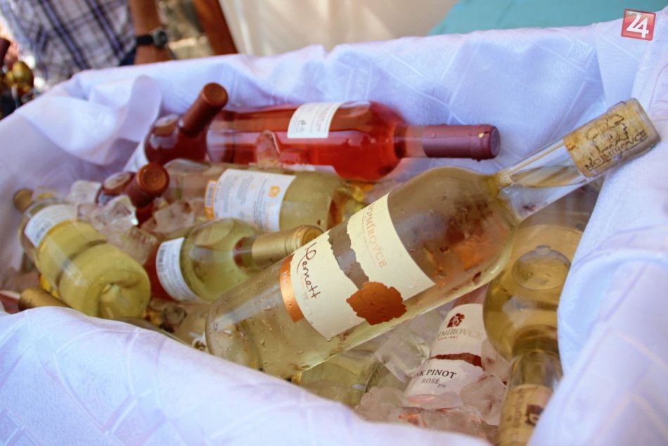 Ružová vínna ulička