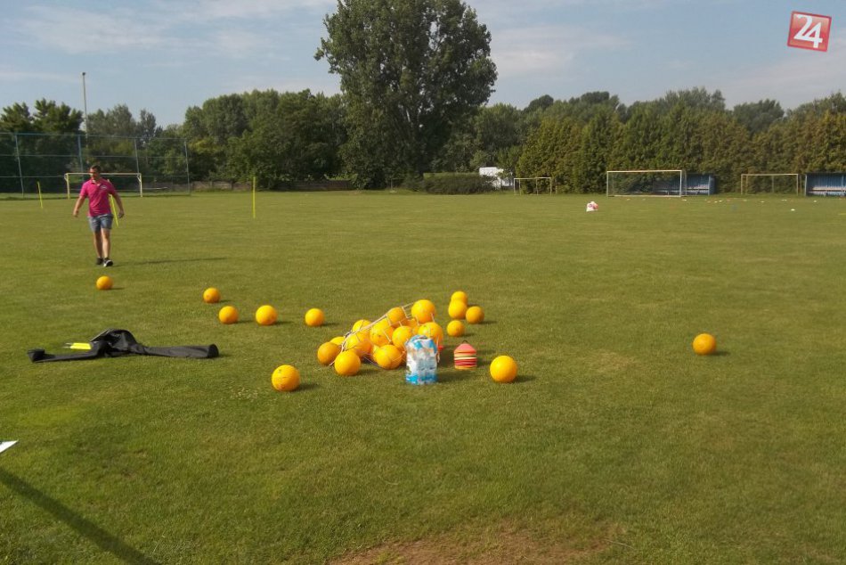 Letné prázdniny trávia hravo: Malí Šaľania navštevujú futbalový tábor, FOTO