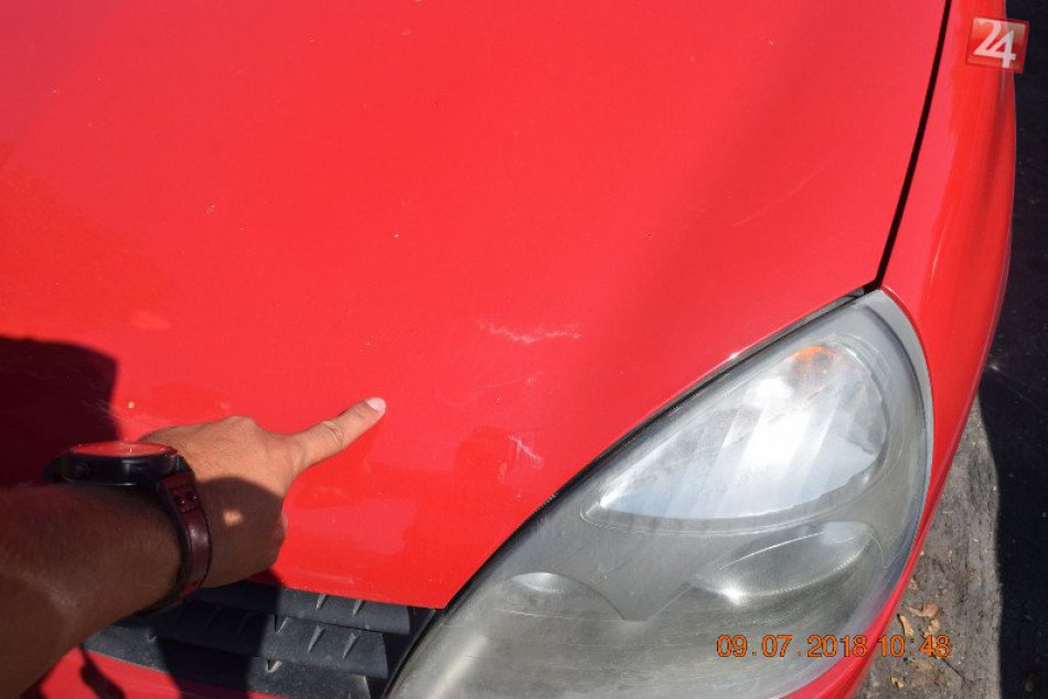 Pri dopravnej nehode v Nových Zámkoch sa zranila chodkyňa