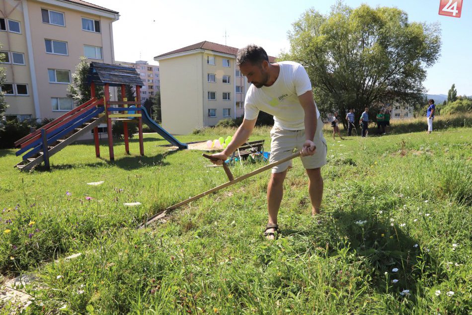 V OBRAZOCH: Obyvatelia Zvolenského sídliska si budú pestovať vlastnú zeleninu
