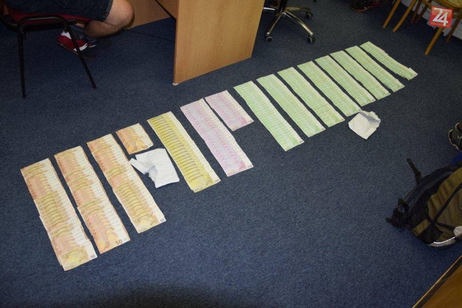 Policajné FOTO: Kontraband nájedný pri drogovej razii