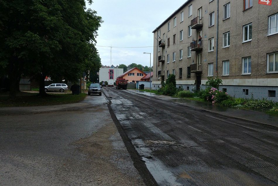 Obrazom: Obnova povrchov komunikácií. Na rad prišla aj táto známa cesta