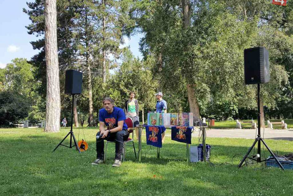 Boli ste na čítaní v tráve s Braňom Jobusom? Takto skvelo sa bavili deti i dospe