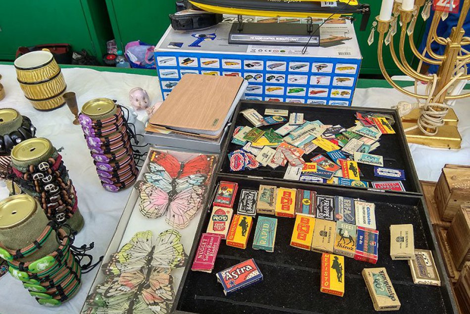 Cez víkend sa na novozámockej tržnici konal blší trh