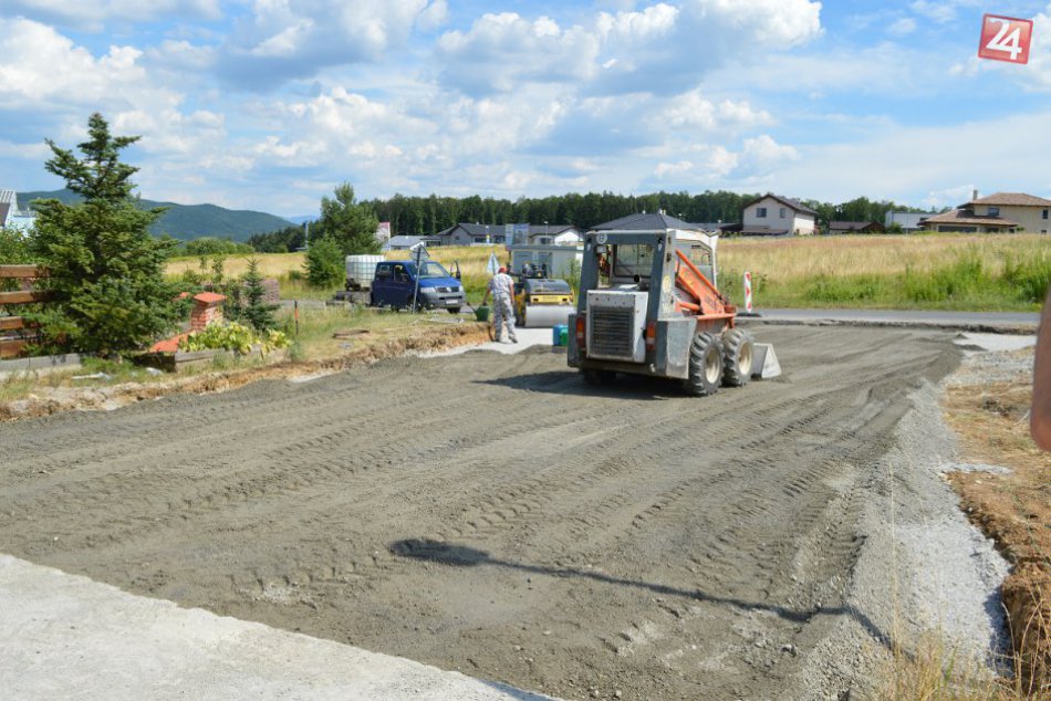 V OBRAZOCH: MBB obnovuje cestu na Pršianskej terase