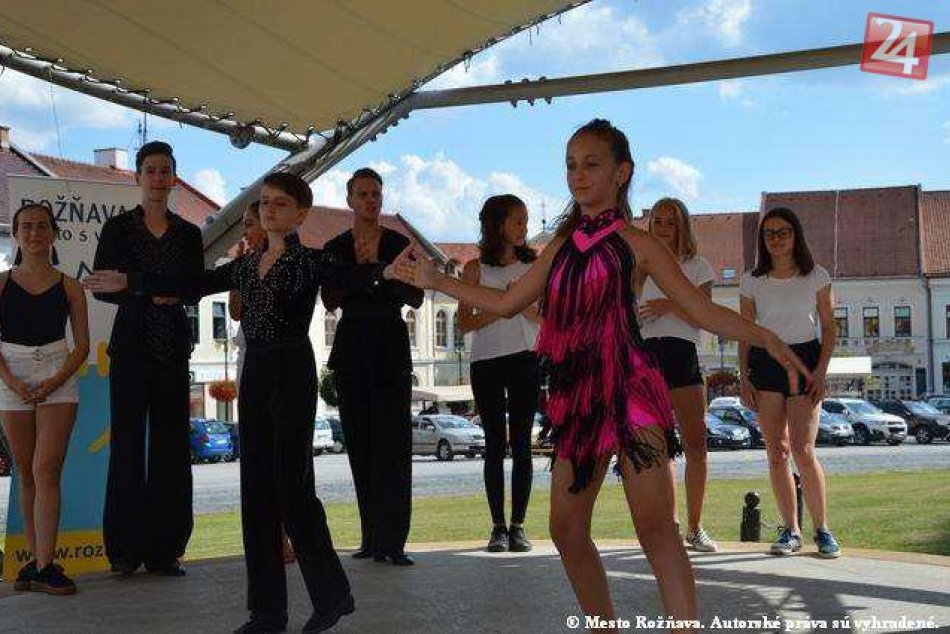 Obrazom: Tanečná nedeľa na rožňavskom námestí
