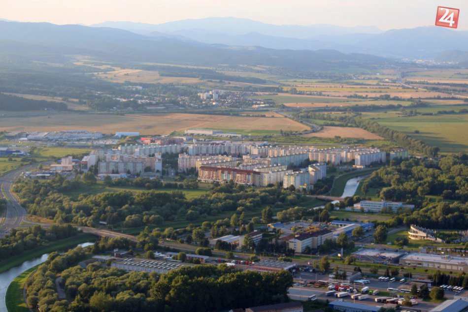 V OBRAZOCH: Úchvatné výhľady z Pustého hradu krátko pred západom slnka