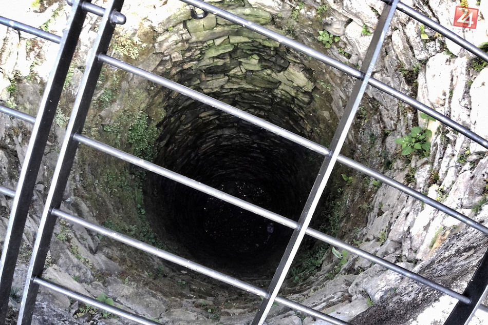 FOTO: Pozoruhodnosť na nádvorí zámku. Aké tajomstvá ukrýva stredoveká studňa?