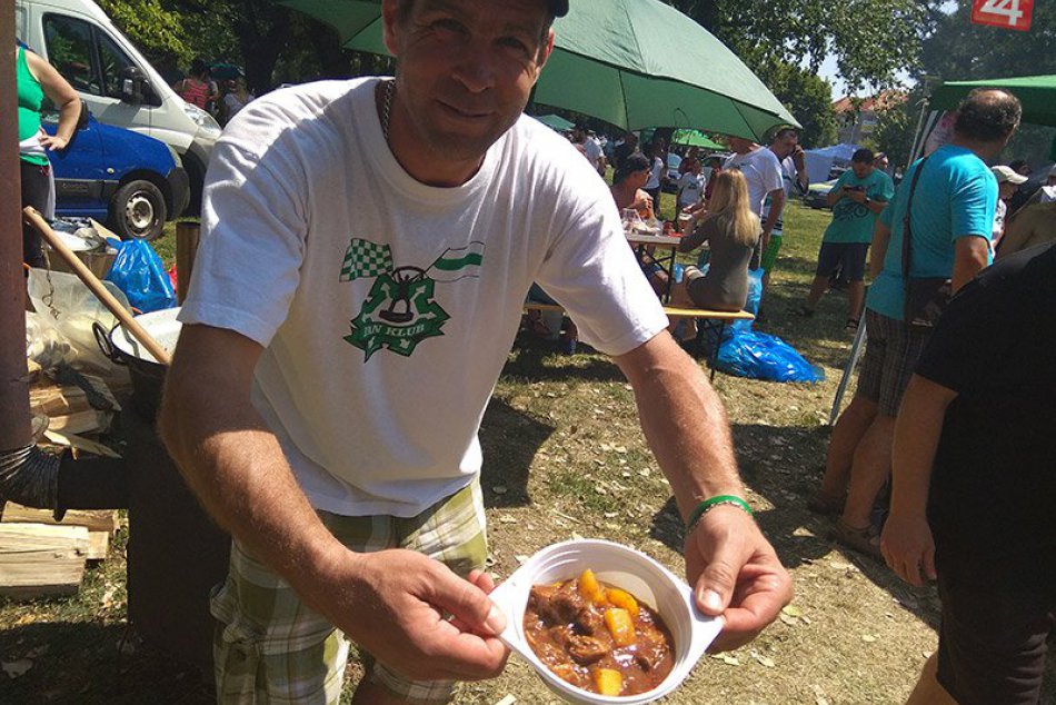 Novozámocká súťaž vo varení gulášu a Handmade trh 2018