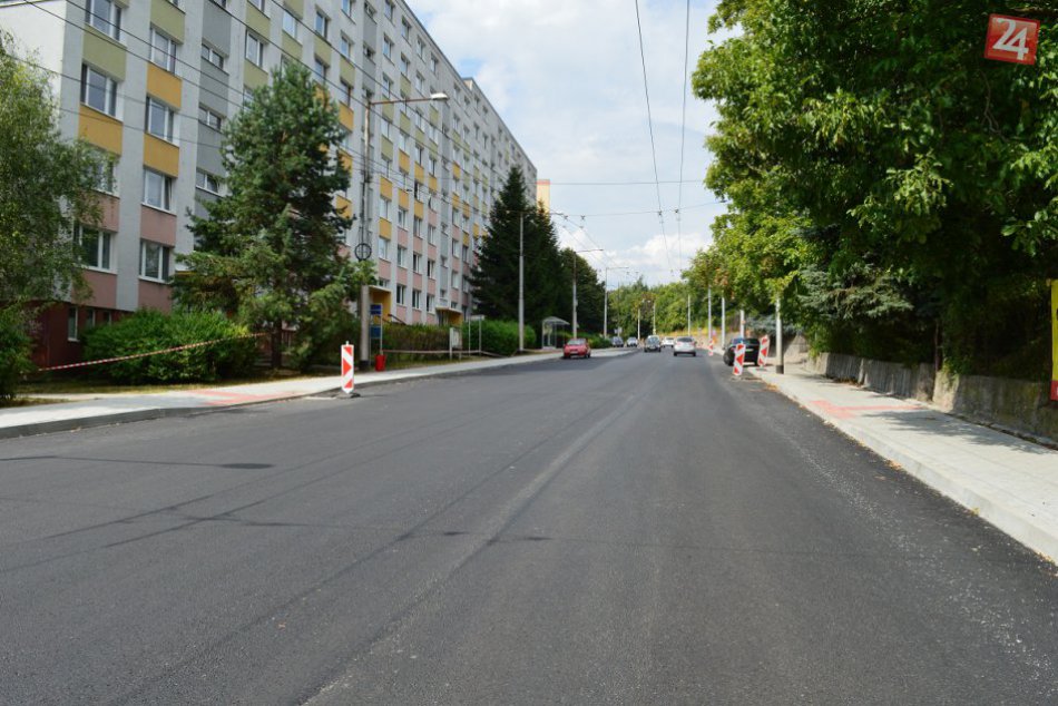 V OBRAZOCH: Práce na Poľnej ulici finišujú