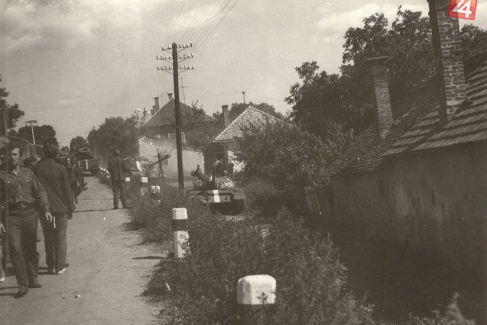 Obrazom: August 1968 v Rožňave