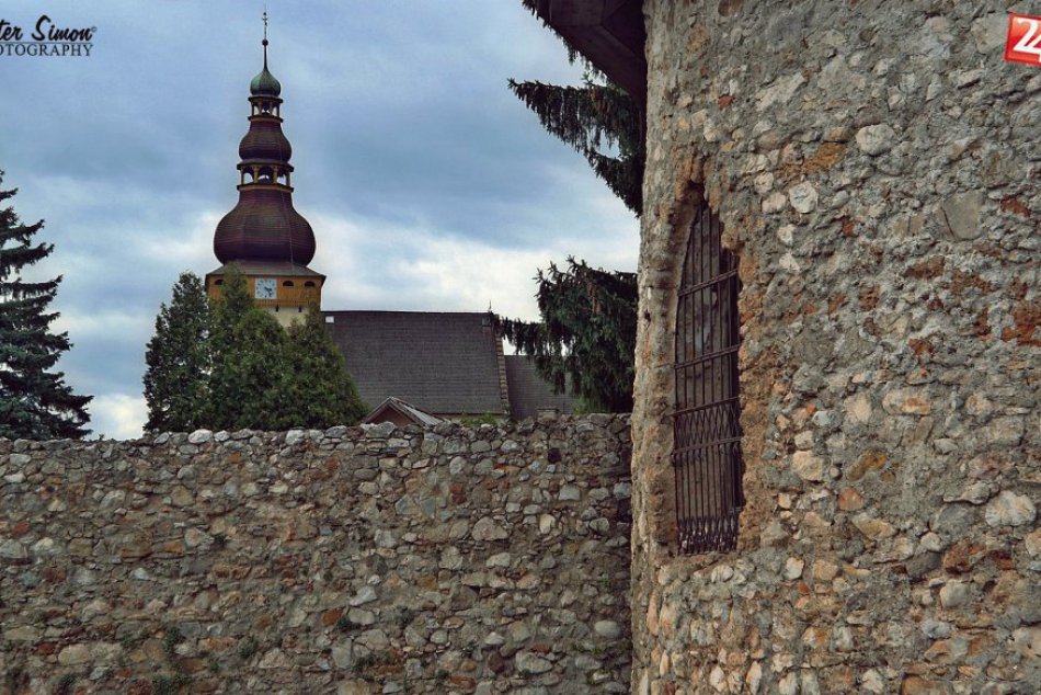 Obrazom: Dedinka z Gemera v obklopení kopcov