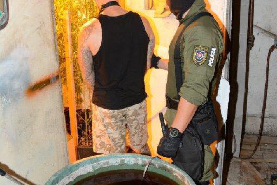 Zadržaný muž s drogami