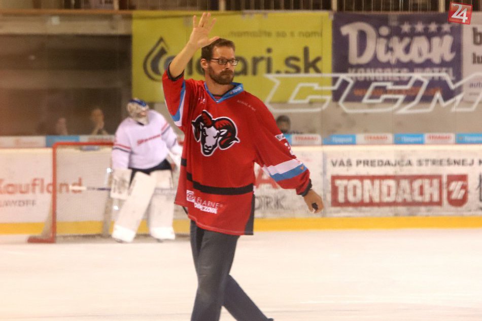 V OBRAZOCH: Handzuš sa rozhodol ukončiť svoju hráčsku kariéru