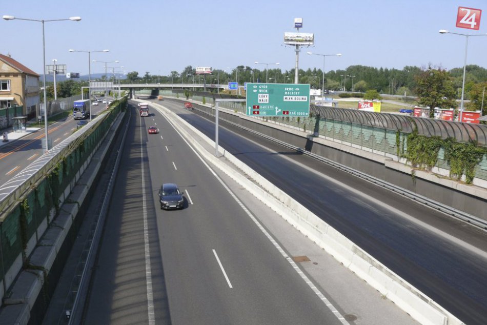 Oprava medzi Prístavným mostom a Mostom Lafranconi