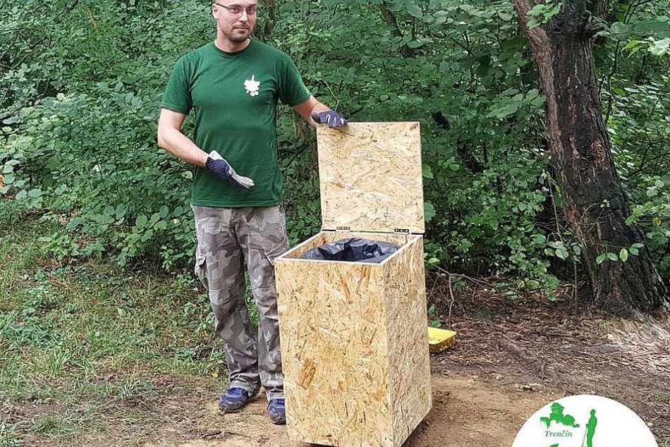 V OBRAZOCH: Zelená hliadka realizuje nový projekt v lesoparku Brezina