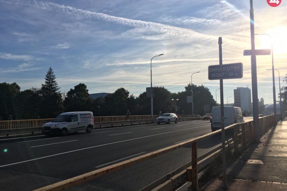 FOTO: Univerzitný most v Nitre dostal na zimu nový asfalt