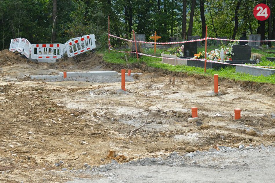 V OBRAZOCH: Veľká obnova vojenského cintorína v Majeri