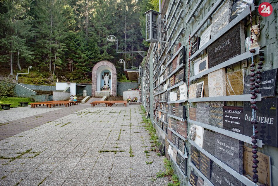 V OBRAZOCH: Pútnické miesto v obci Staré Hory navštevujú tisíce ľudí ročne