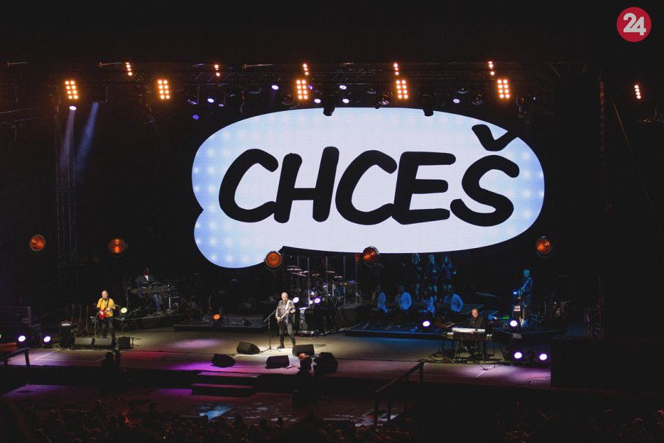 Legenda rozospievala Prešov: Koncert Elánu zachytený na FOTKÁCH